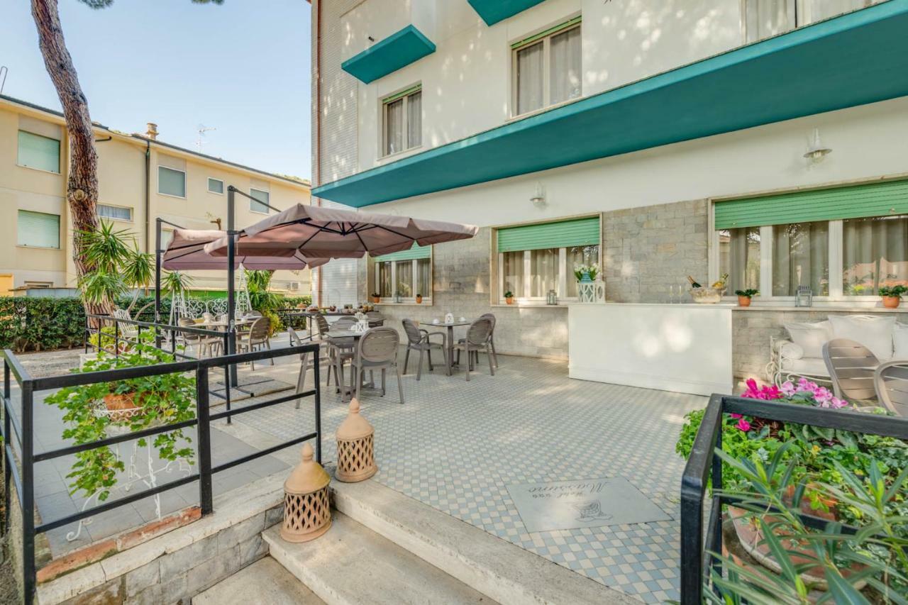 Hotel Massimo Marina di Cecina Dış mekan fotoğraf