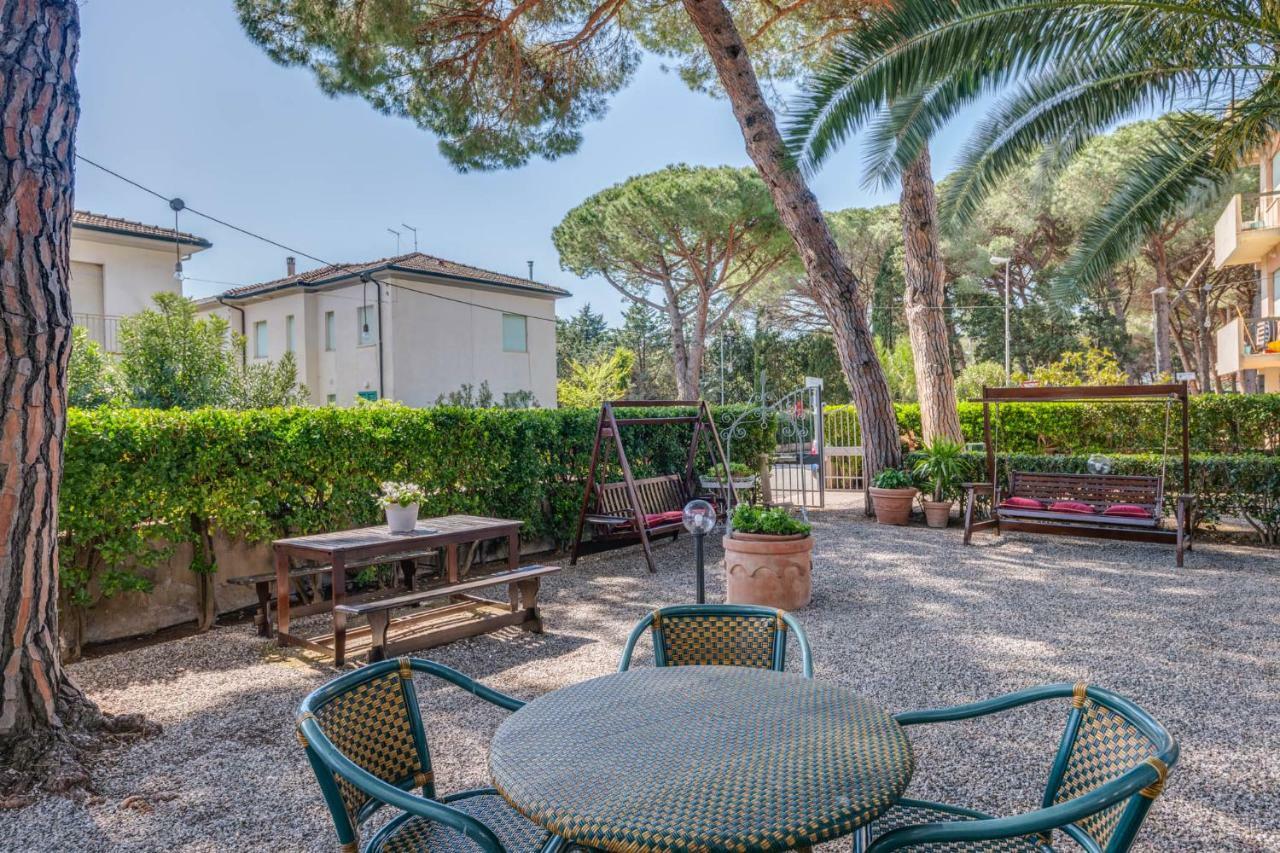 Hotel Massimo Marina di Cecina Dış mekan fotoğraf