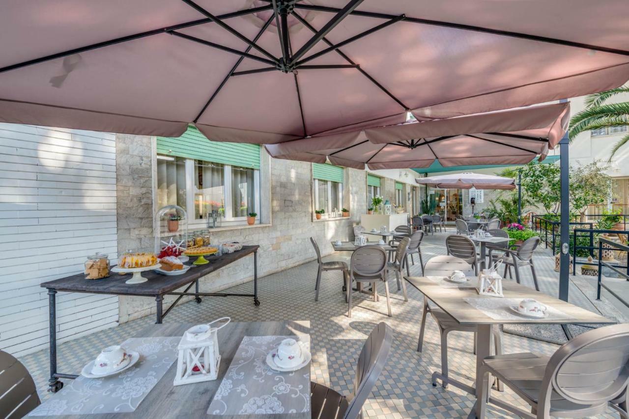 Hotel Massimo Marina di Cecina Dış mekan fotoğraf