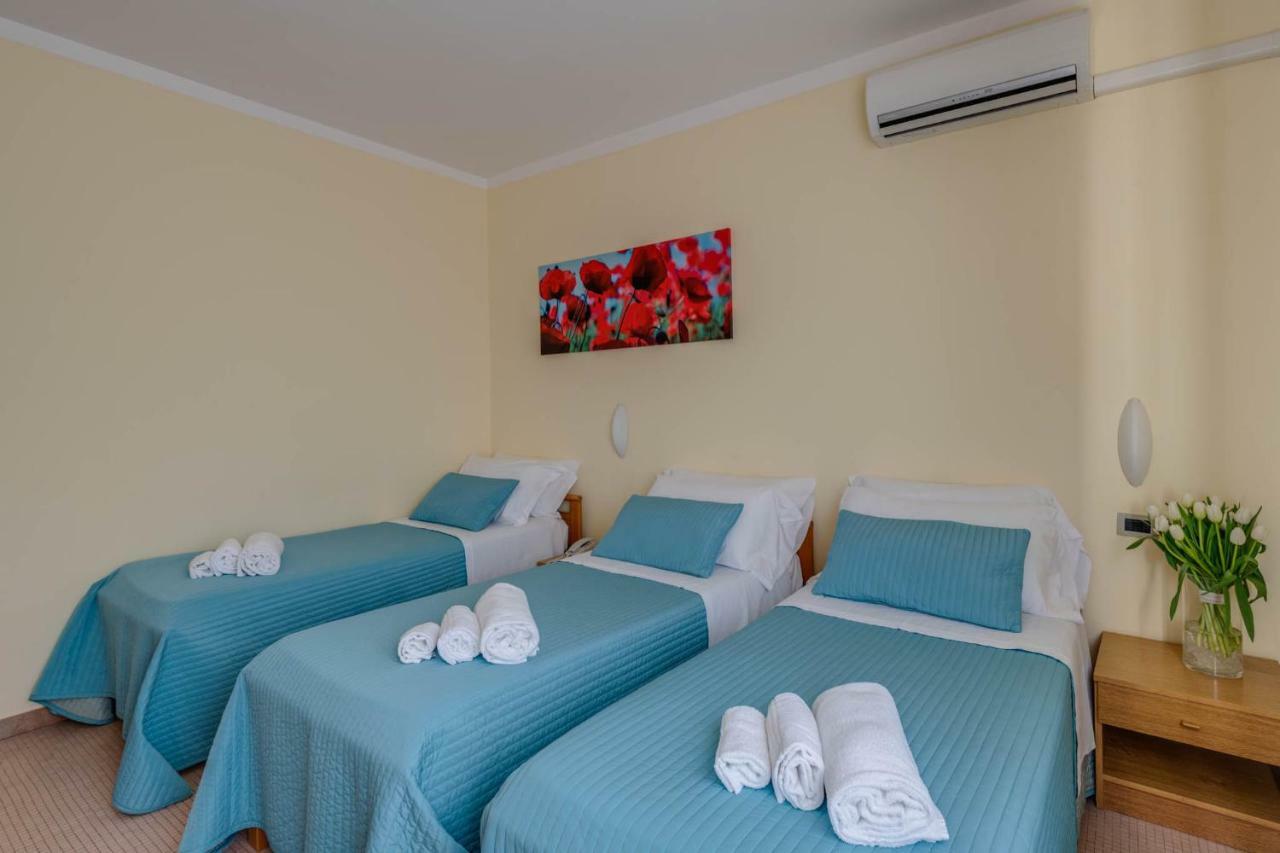 Hotel Massimo Marina di Cecina Dış mekan fotoğraf