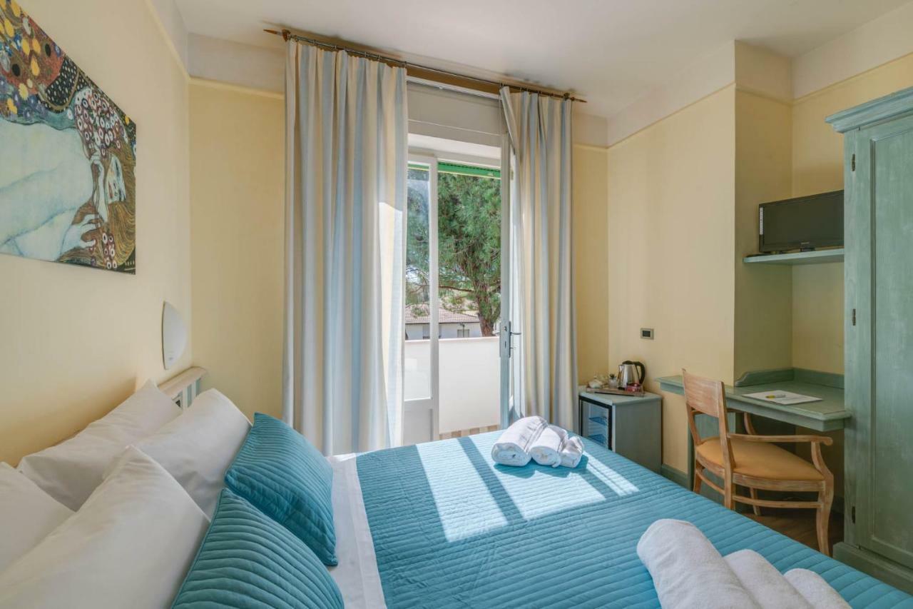Hotel Massimo Marina di Cecina Dış mekan fotoğraf